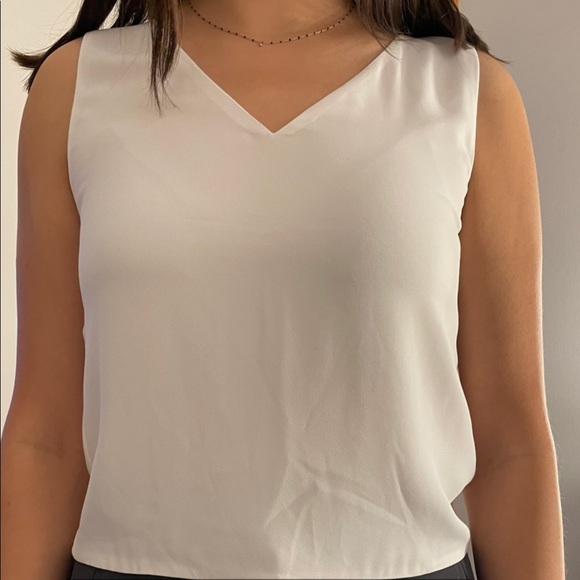 Aritzia Babaton white tank size XS - Picture 1 of 1